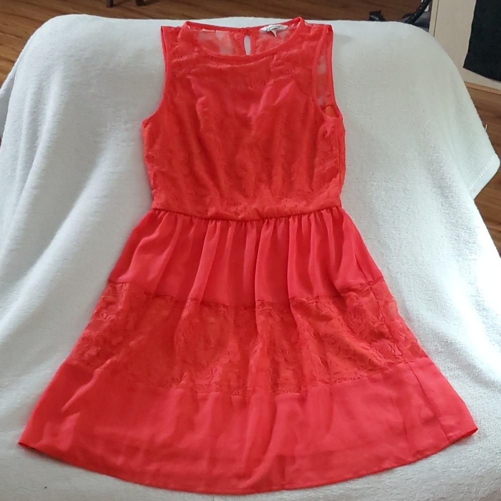 SPEACHLESS SIZE MEDIUM SUMMER DRESS